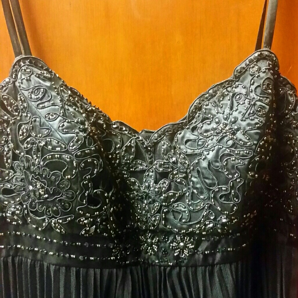 As seen on TV black dress worn by Tiffany Pollard - Picture 2 of 4
